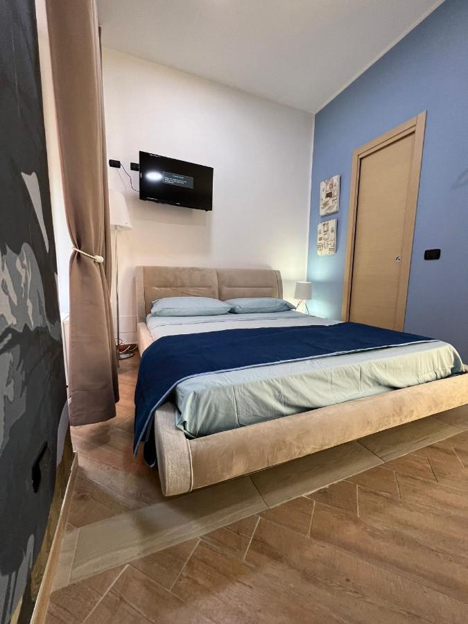Bed and Breakfast In Piazzetta à Naples Extérieur photo