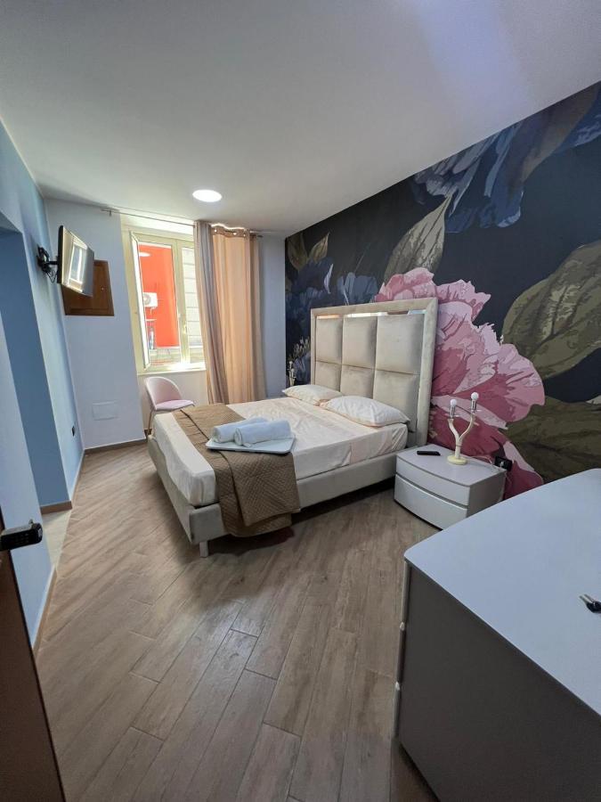 Bed and Breakfast In Piazzetta à Naples Extérieur photo
