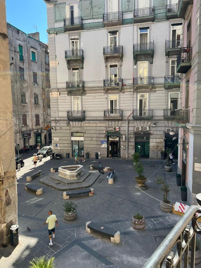 Bed and Breakfast In Piazzetta à Naples Extérieur photo
