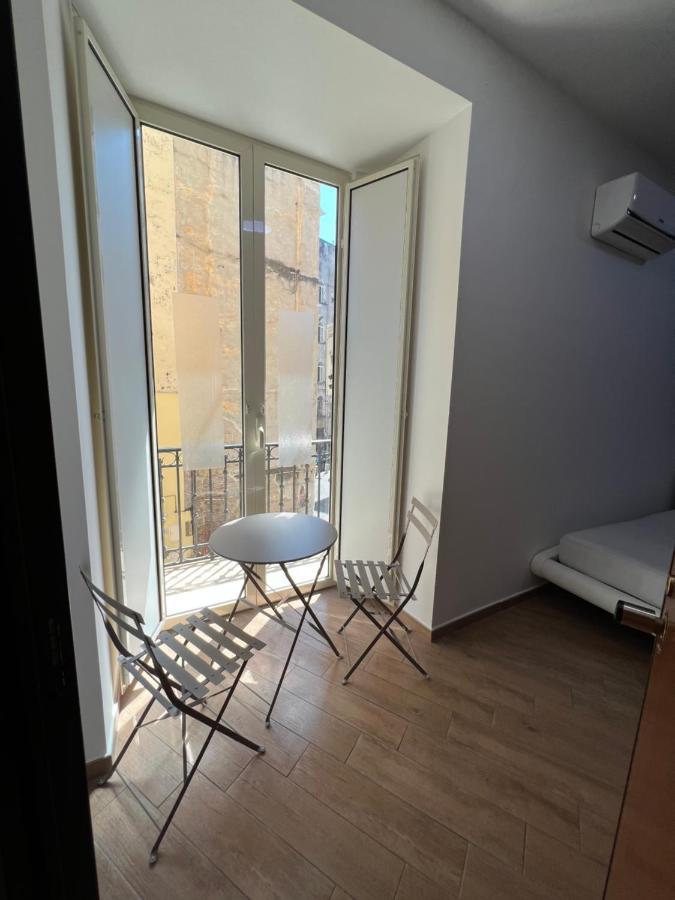 Bed and Breakfast In Piazzetta à Naples Extérieur photo