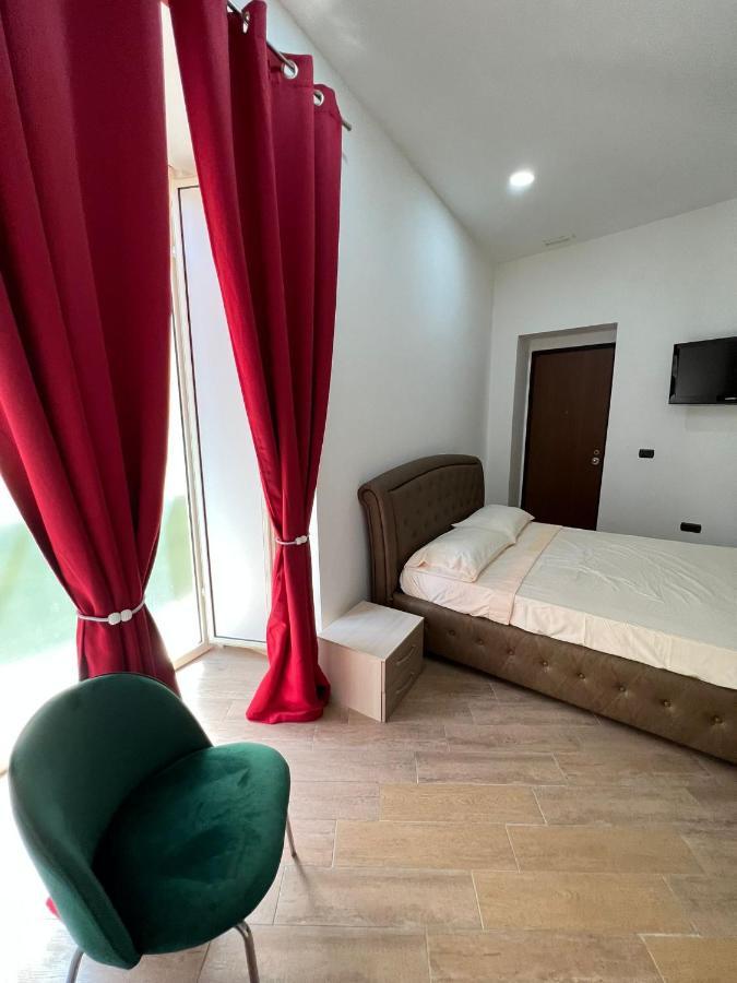 Bed and Breakfast In Piazzetta à Naples Extérieur photo