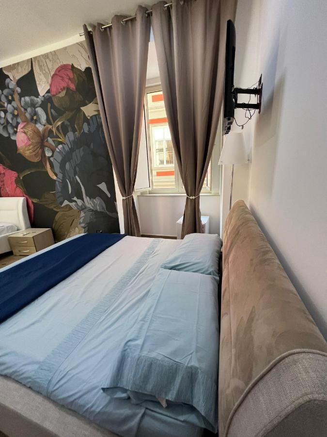 Bed and Breakfast In Piazzetta à Naples Extérieur photo
