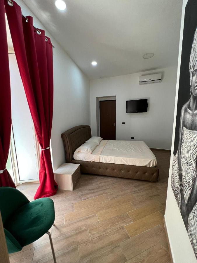 Bed and Breakfast In Piazzetta à Naples Extérieur photo