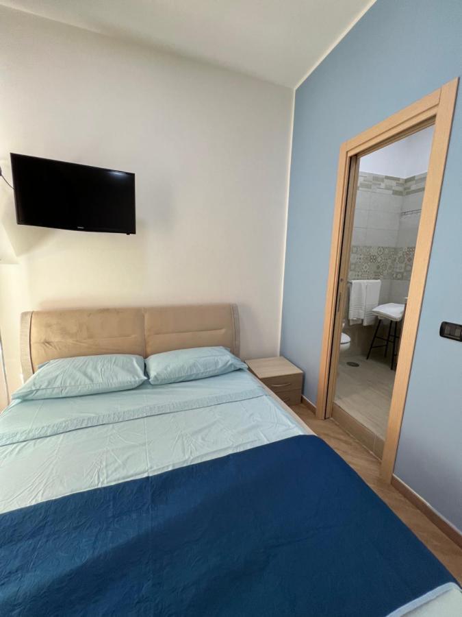 Bed and Breakfast In Piazzetta à Naples Extérieur photo